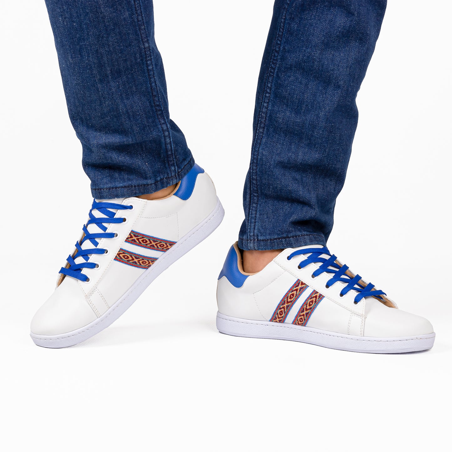 Zapatilla Urban Blanco y Azul